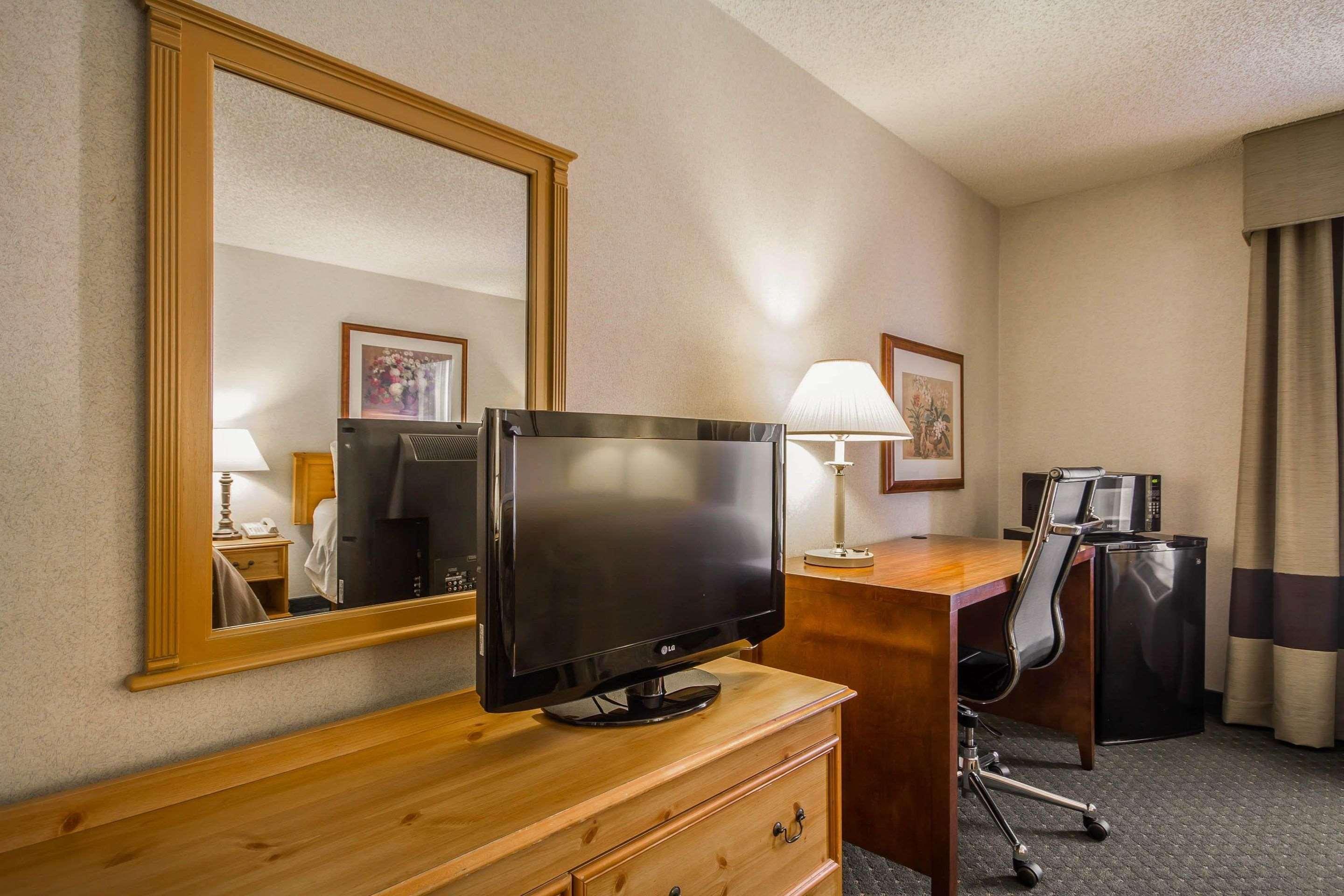 Comfort Inn Fond Du Lac Bagian luar foto