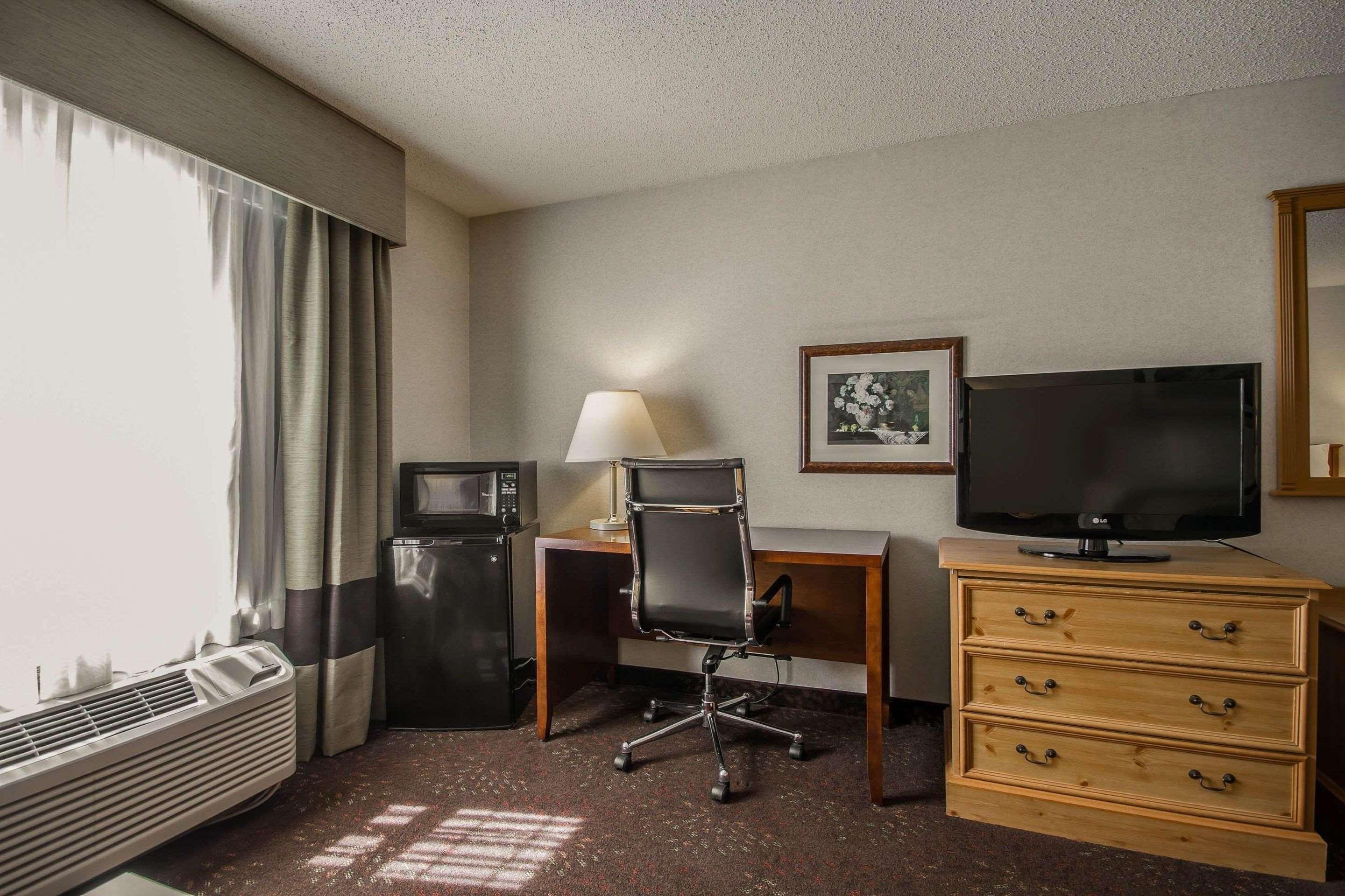 Comfort Inn Fond Du Lac Bagian luar foto