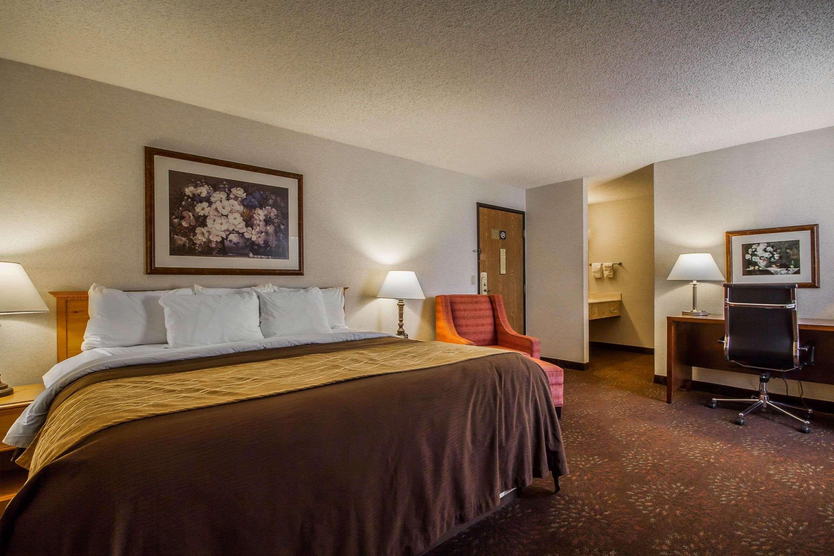 Comfort Inn Fond Du Lac Bagian luar foto