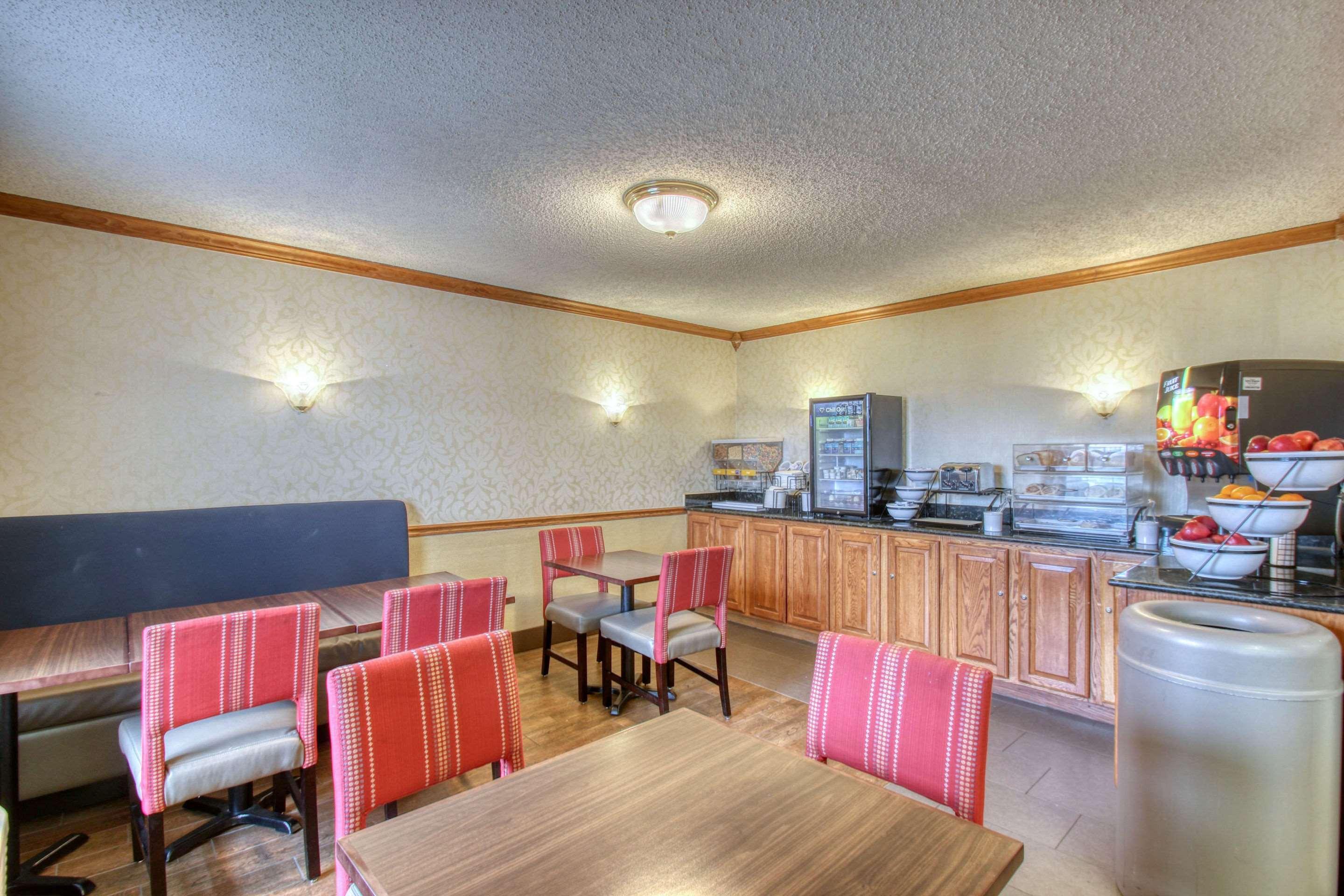 Comfort Inn Fond Du Lac Bagian luar foto